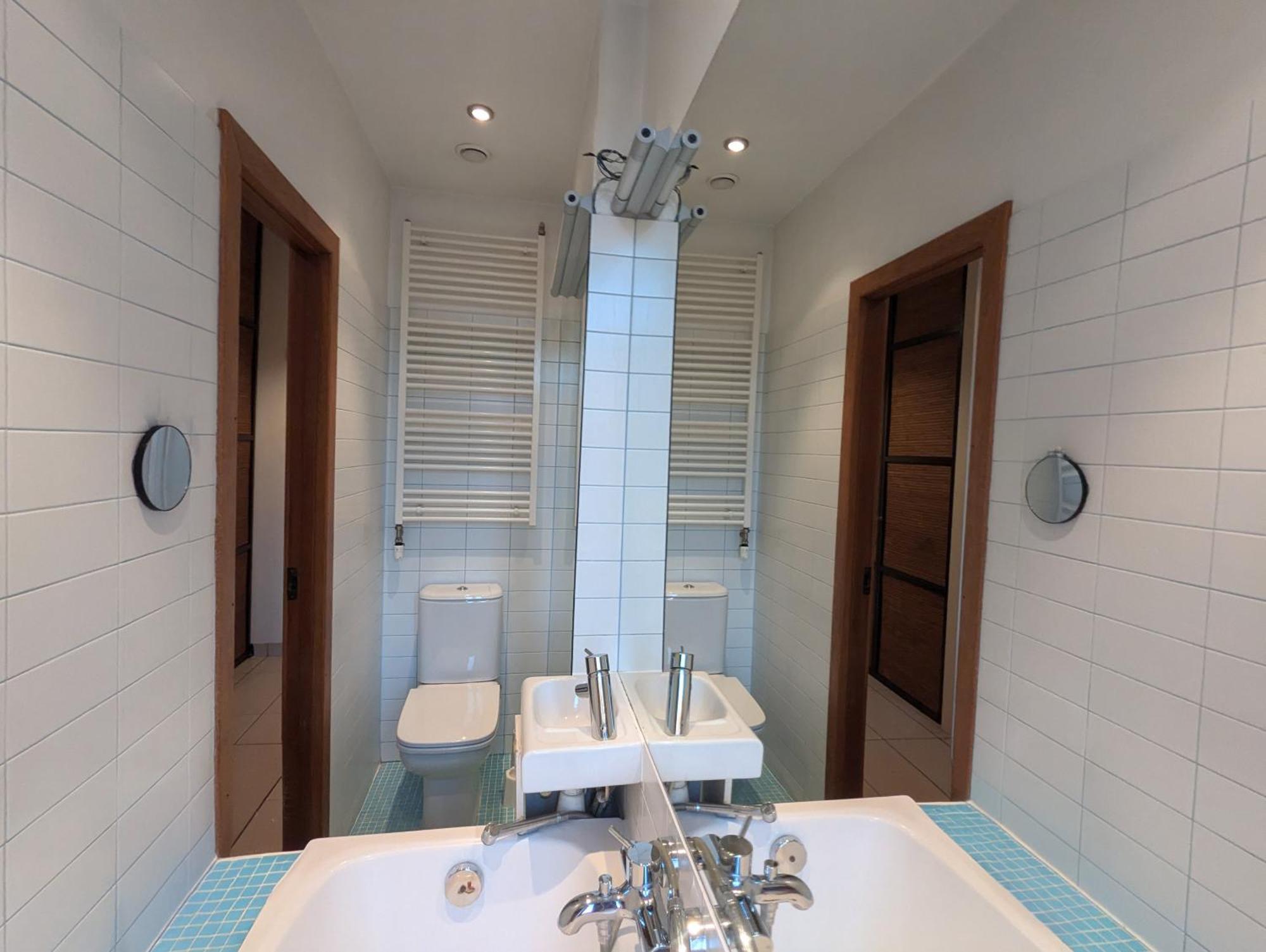 Midcentury Modern, Quiet, 40M Studio With Bath リガ エクステリア 写真