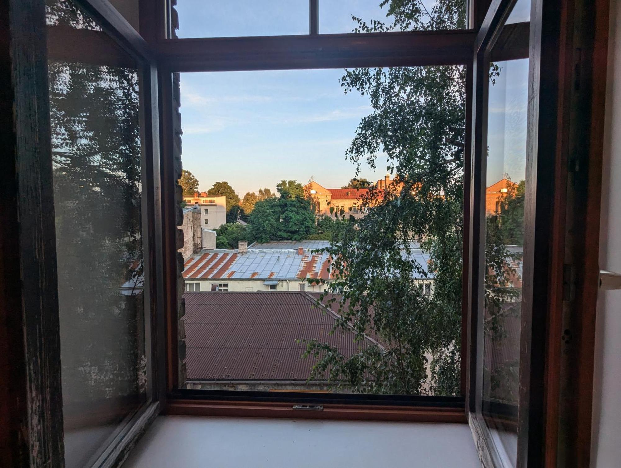 Midcentury Modern, Quiet, 40M Studio With Bath リガ エクステリア 写真