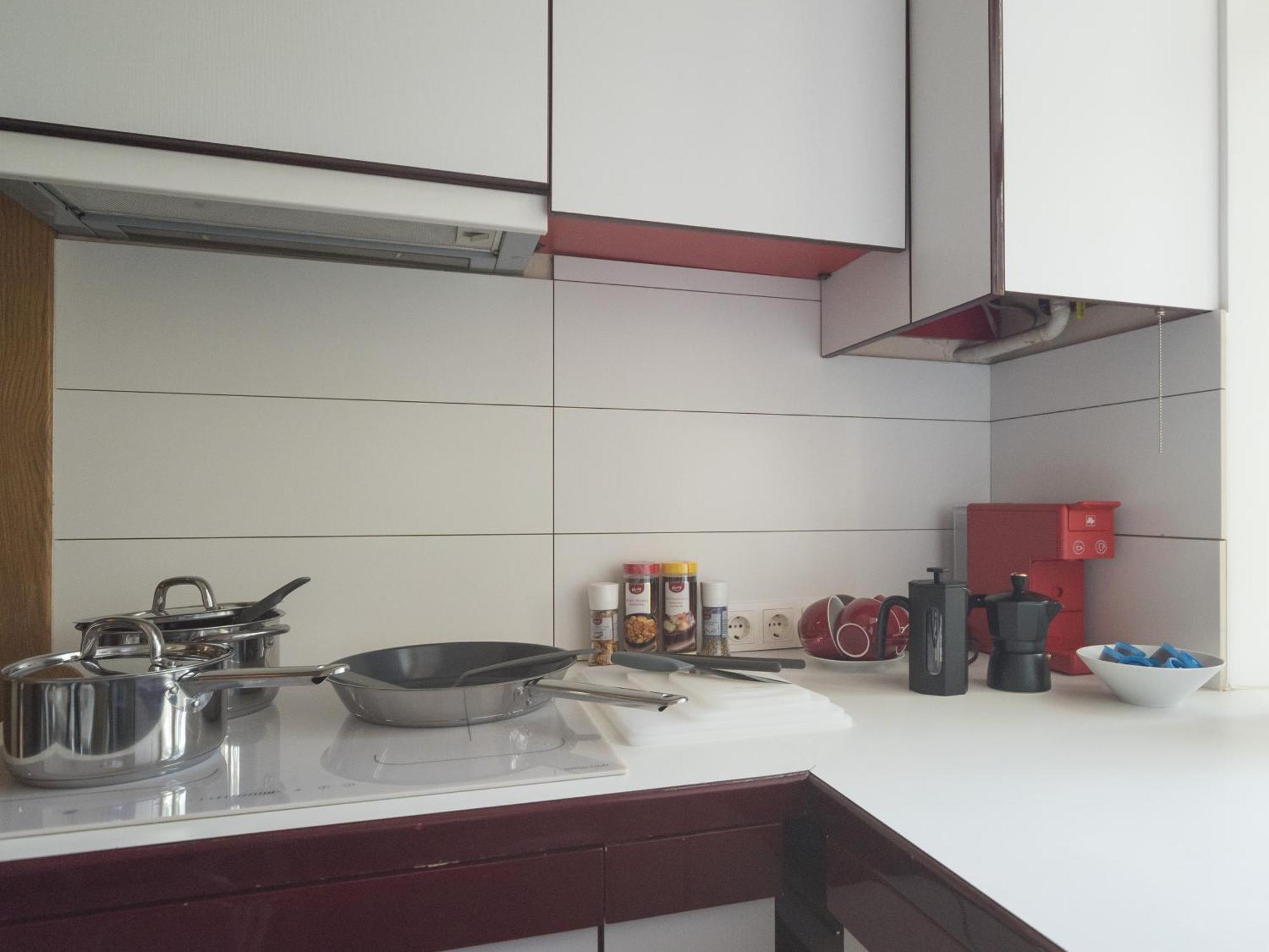 Midcentury Modern, Quiet, 40M Studio With Bath リガ エクステリア 写真